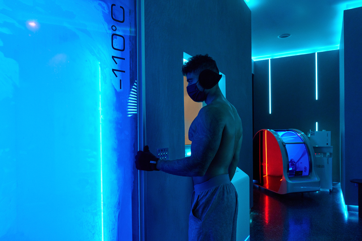 Man entering a cryotherapy chamber How Long Does Cryotherapy Take?